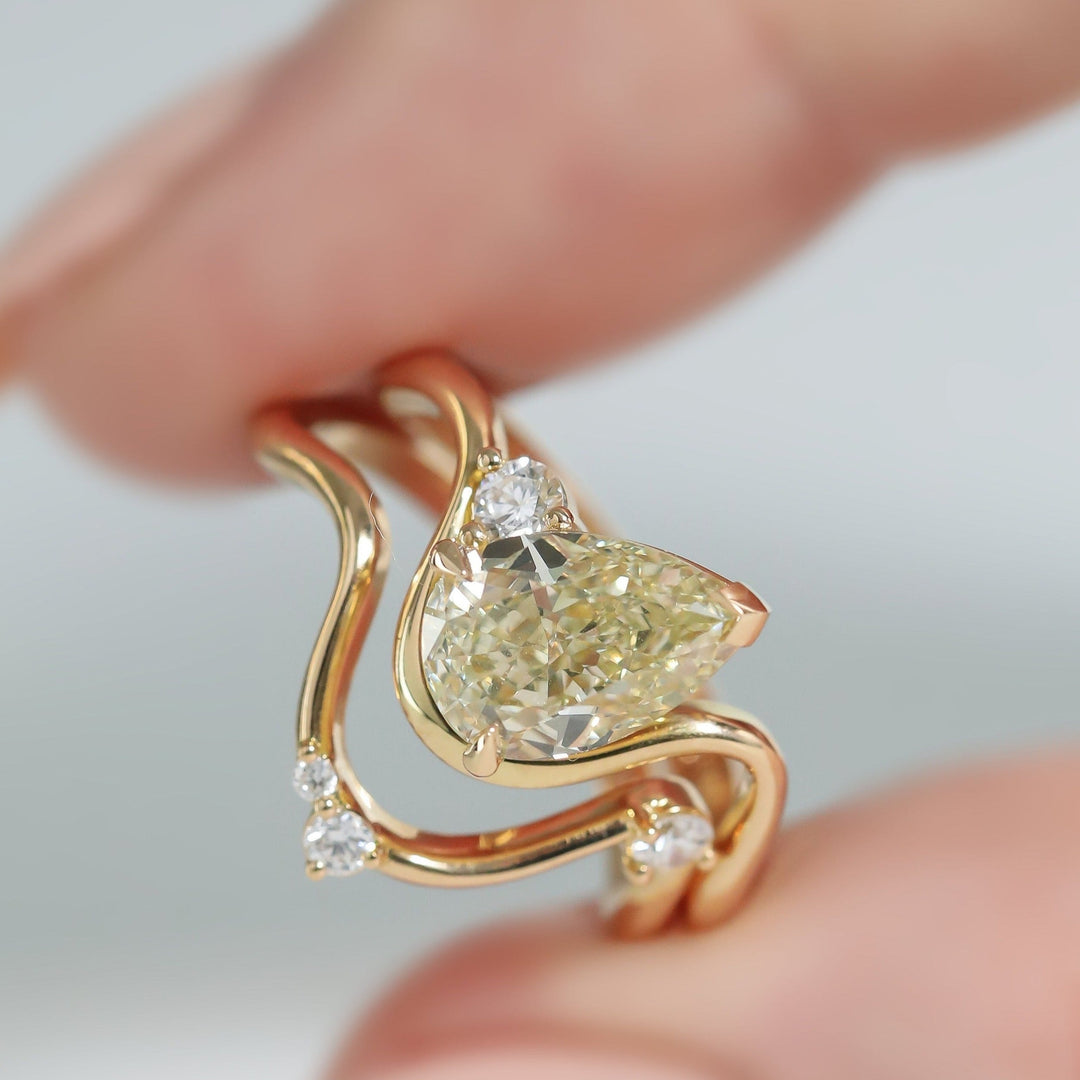 0.09 TCW Round Lab Grown Diamond Curved Wedding Band