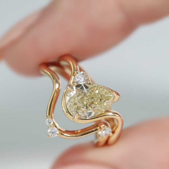 0.09 TCW Round Lab Grown Diamond Curved Wedding Band