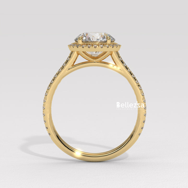 round diamond prong setting, luxury gold diamond ring, dainty round cut ring, timeless round cut ring, gold round diamond band,round cut engagement ring in gold, gold ring with round diamond, round diamond gold ring setting, delicate round cut ring