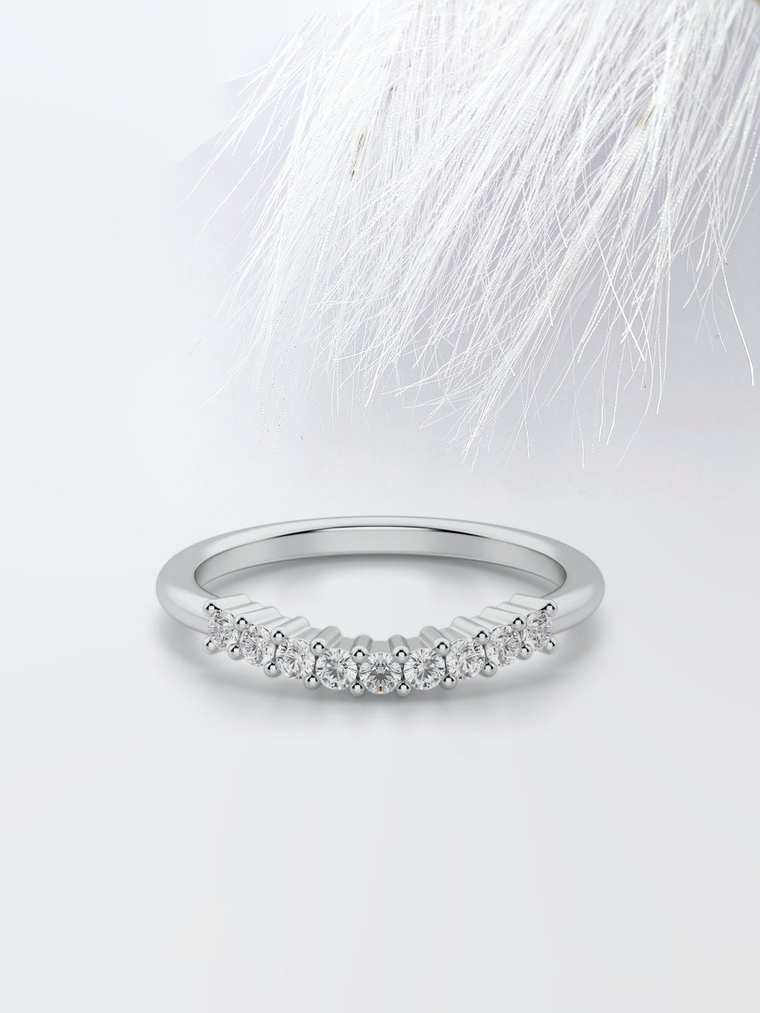 Round Cut Curved Diamond Wedding Band For Women