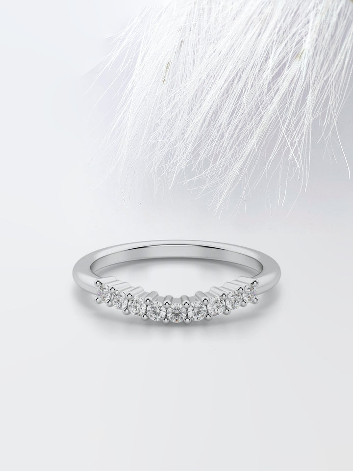 Round Cut Curved Diamond Wedding Band For Women