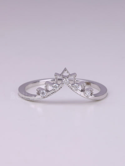 Round Cut Diamond Curved Moissanite Wedding Band