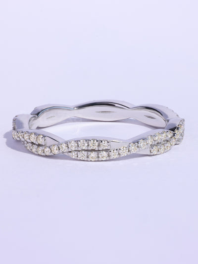 Round Cut Diamond Twisted Pave Setting Wedding Band