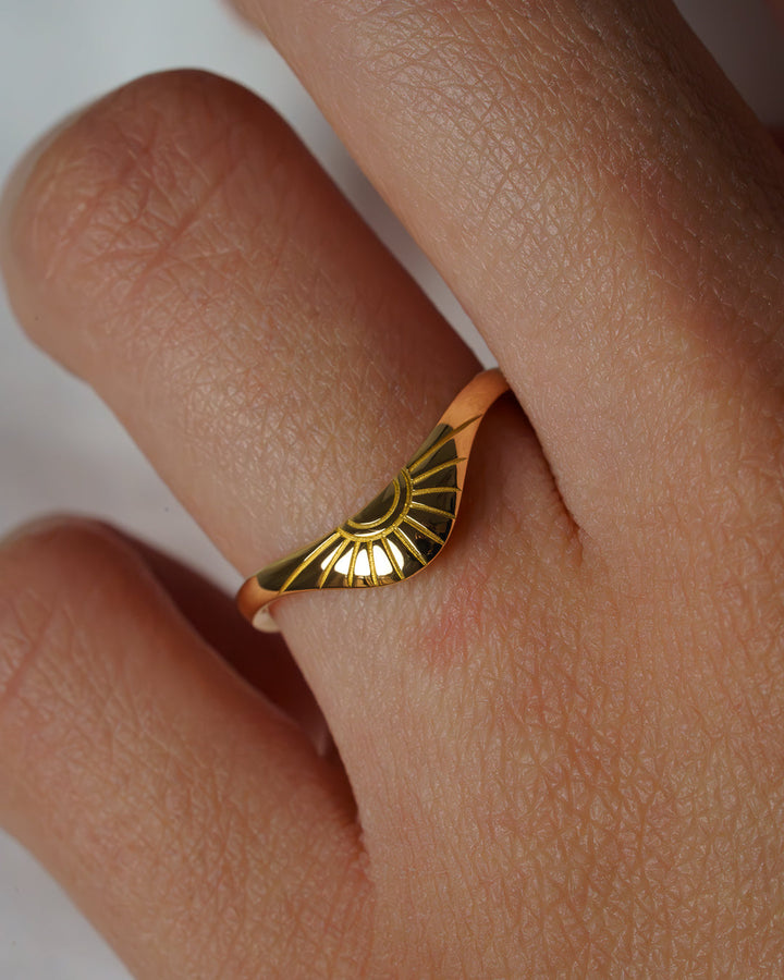 Plain Curved Wedding Band