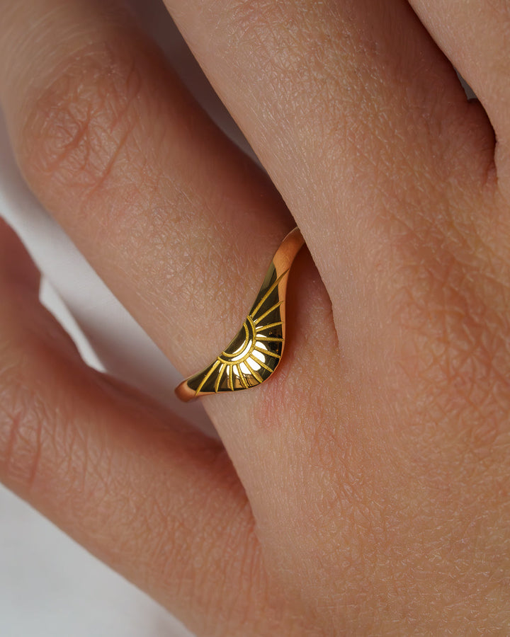 Plain Curved Wedding Band