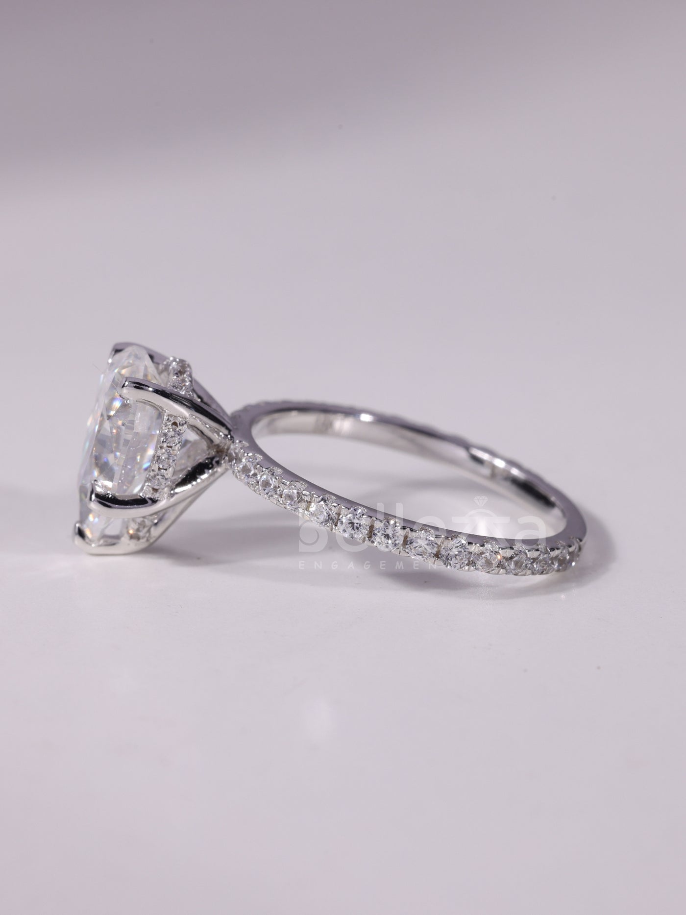 1.0CT-3.0CT Pear Cut Diamond Pave Setting Engagement Ring