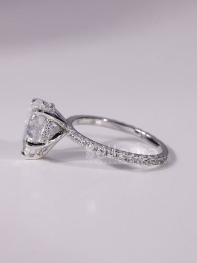 1.0CT-3.0CT Pear Cut Diamond Pave Setting Engagement Ring