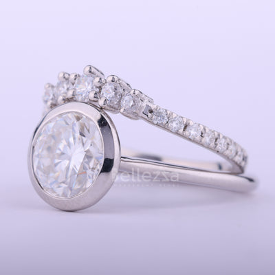 1.50CT ROund Cut Bezel Setting Curved Moissanite Bridal Ring Set