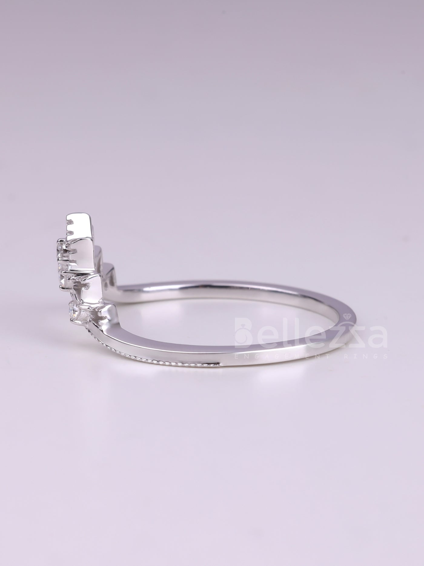 Round Cut Diamond Curved Moissanite Wedding Band