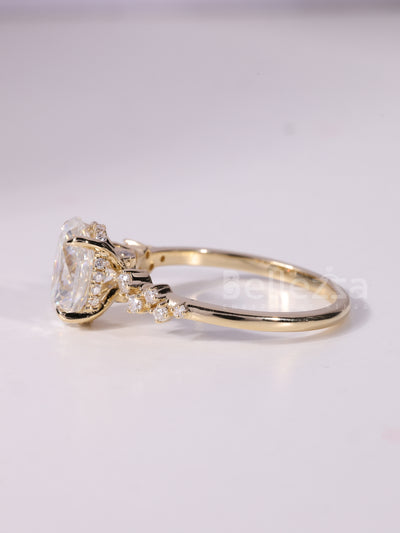 1.50CT-2.50CT Oval Cut Diamond Cluster Moissanite Engagement Ring