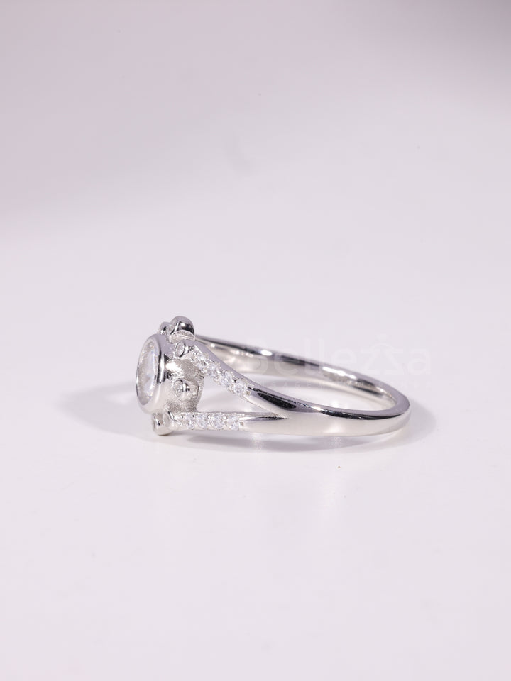 1.0CT-3.0CT Round Cut Cluster Diamond Engagement Ring