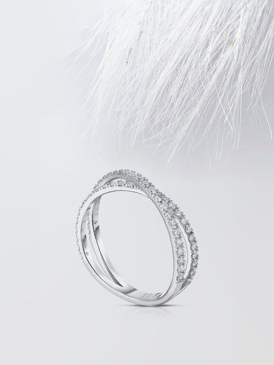Round Cut Criss Cross Diamond Wedding Band For Women