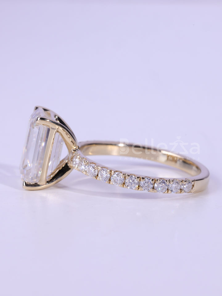 2.0CT-3.0CT Emerald Cut Diamond Pave Setting Engagement Ring