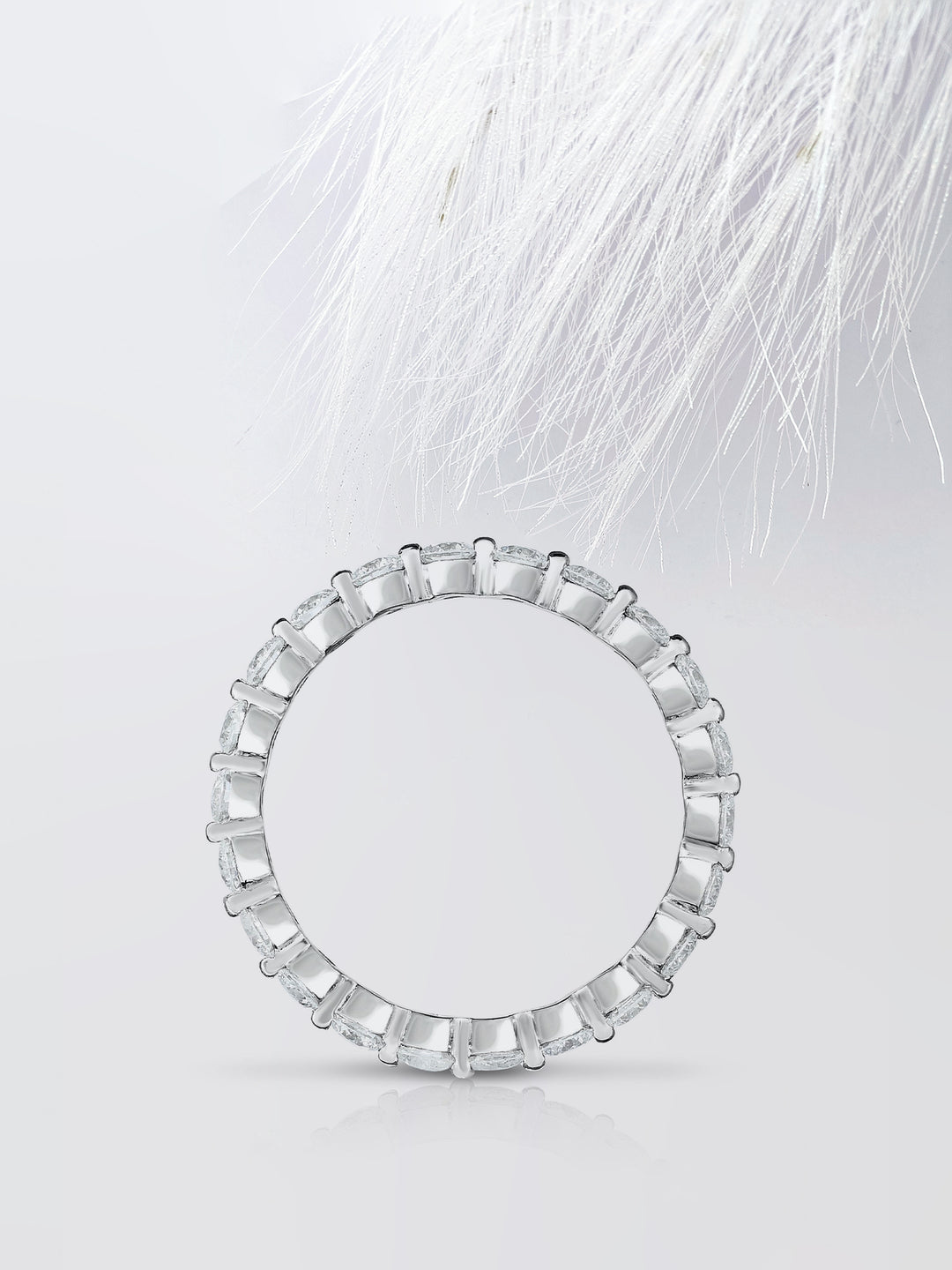 Round Cut Single Prong Diamond Wedding Band For Women