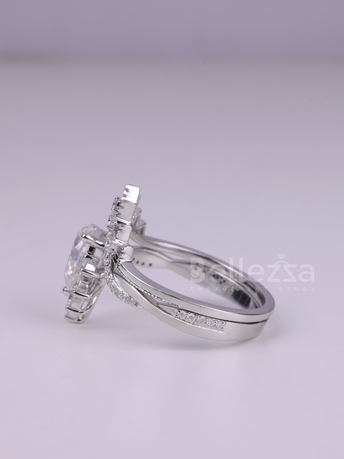 1.50CT Pear Cut Cluster Diamond Moissanite Bridal Ring Set