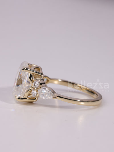 2.0CT-3.0CT Oval Cut Cluster Dimaond Moissanite Engagement Ring