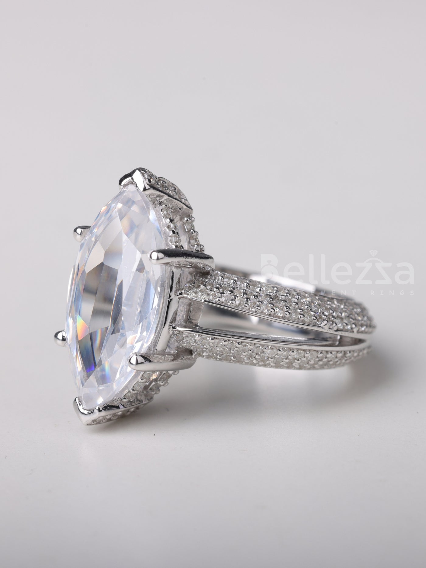 2.0CT Marquise Cut Cluster Diamond Moissanite Engagement Ring