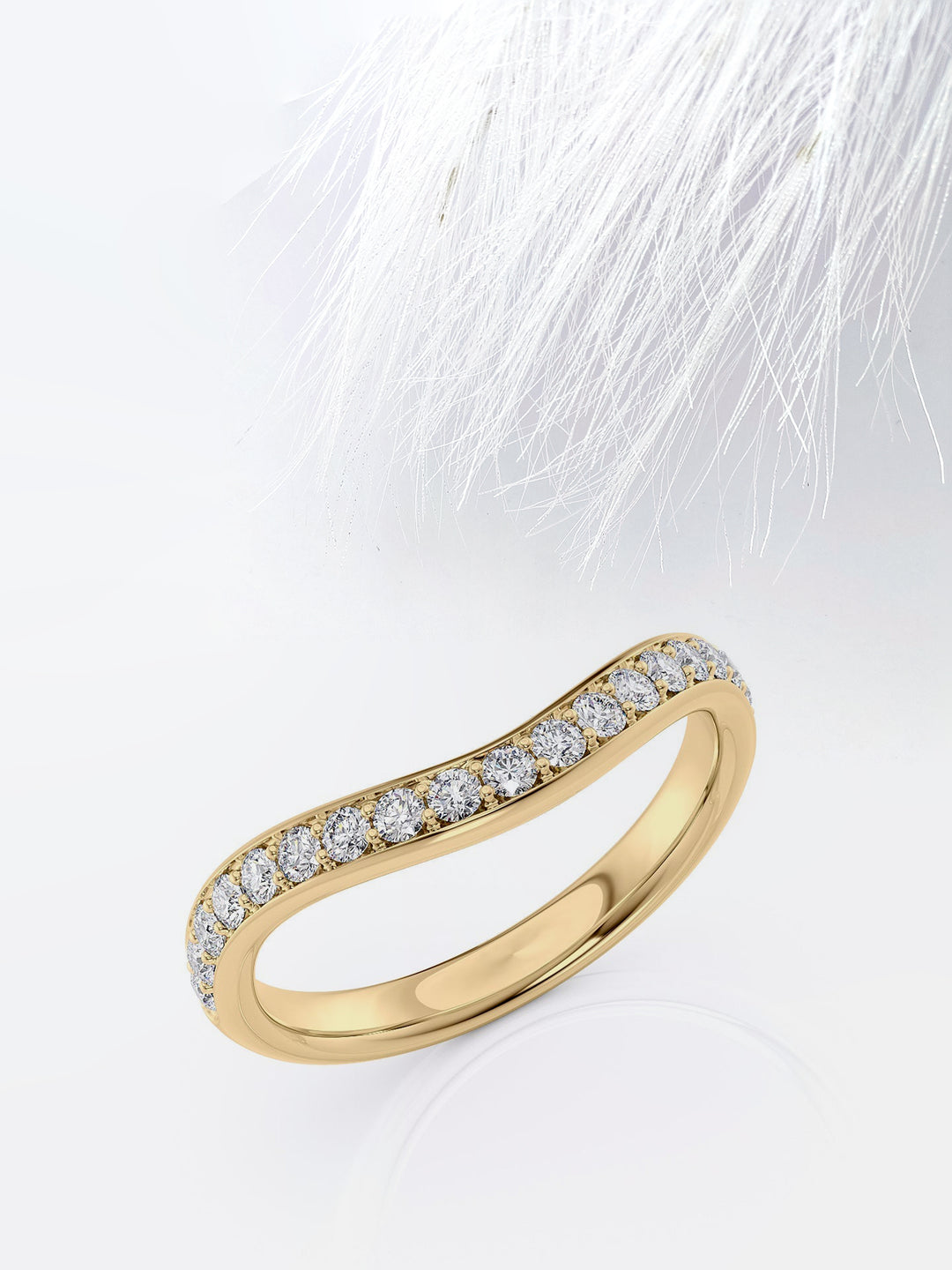 Round Cut Curved Moissanite Men's Diamond Wedding Band