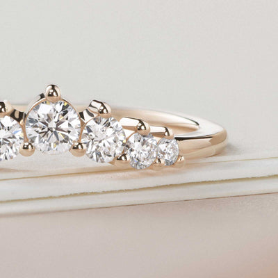 0-32-ct-round-shaped-moissanite-seven-stones-wedding-band