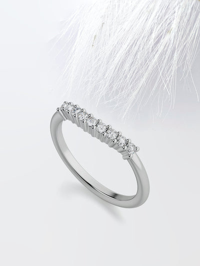 Round Cut Curved Diamond Wedding Band For Women