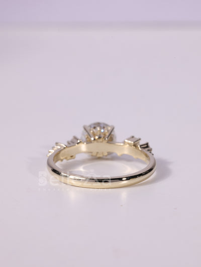 1.0CT-2.0CT Round Brilliant Cut Cluster Diamond Engagement Ring