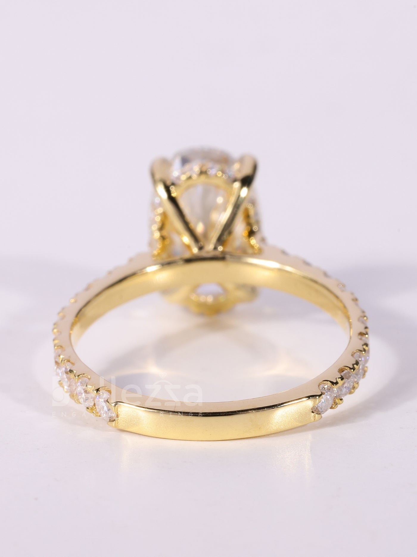 2.0CT-3.0CT Oval Cut Moissanite Pave Setting Engagement Ring