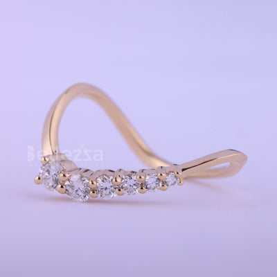 Round Cut Cluster Diamond Curved Moissanite Wedding Band