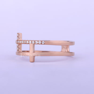 Round Cut Diamond T Shape Moissanite Wedding Band