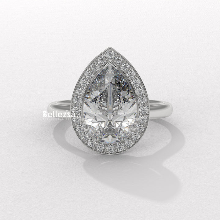 2.0-3.0CT Pear Cut Lab Grown Diamond Halo Setting Engagement Ring