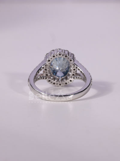 1.0CT-2.0CT Blue Oval Cut Diamond Halo Moissanite Engagement Ring