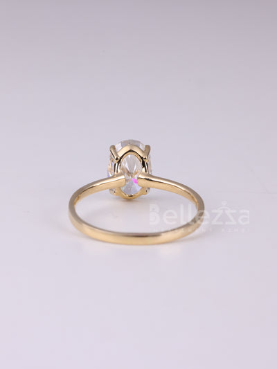 2.0CT Oval Cut Diamond Solitaire Moissanite Engagement Ring