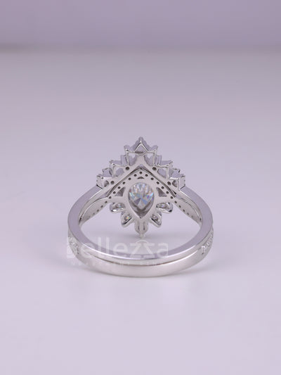 1.50CT Pear Cut Cluster Diamond Moissanite Bridal Ring Set