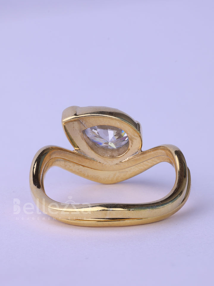 Unique Pear Cut Diamond Curved Moissanite Engagement Ring Set