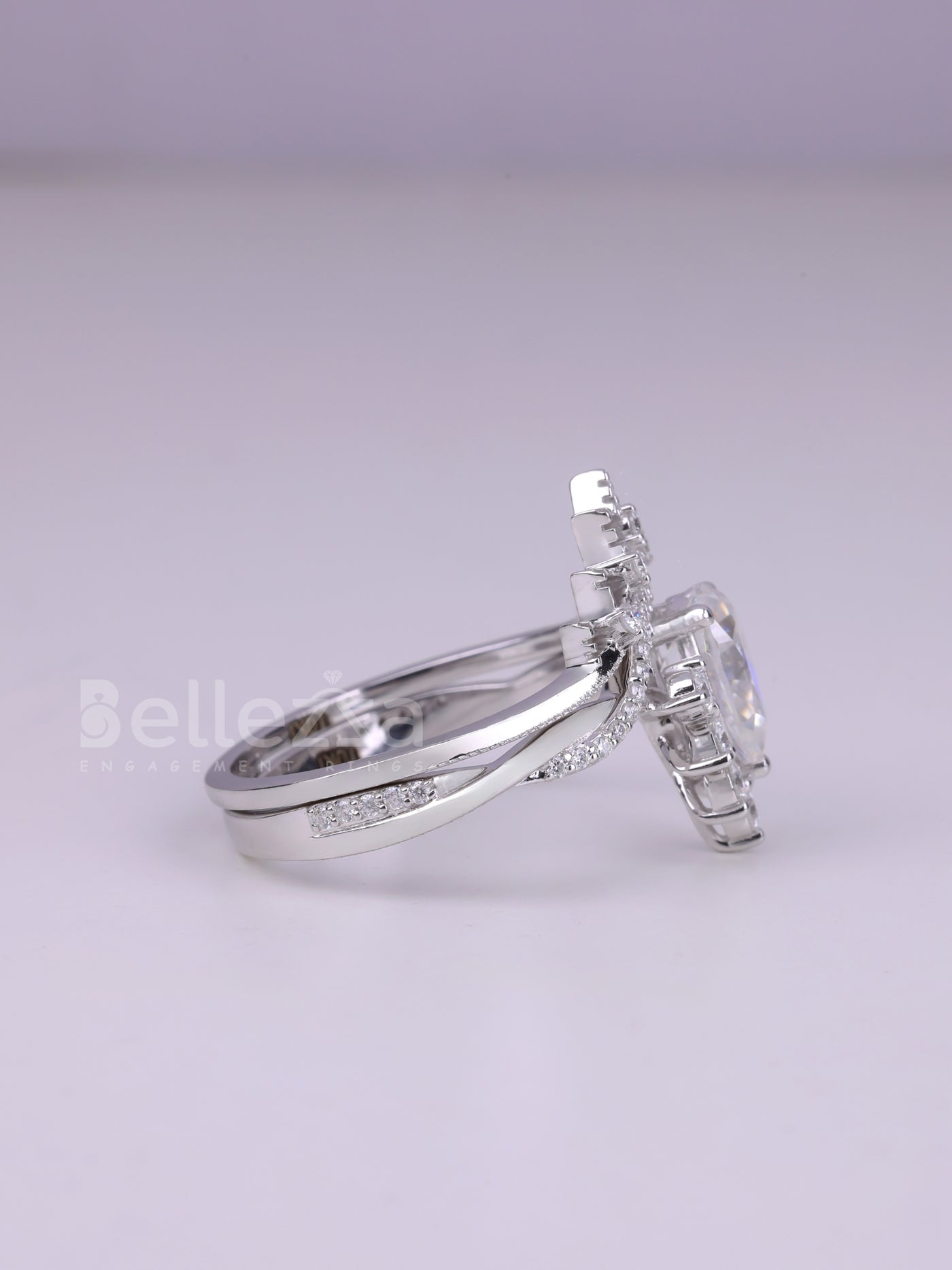 1.50CT Pear Cut Cluster Diamond Moissanite Bridal Ring Set