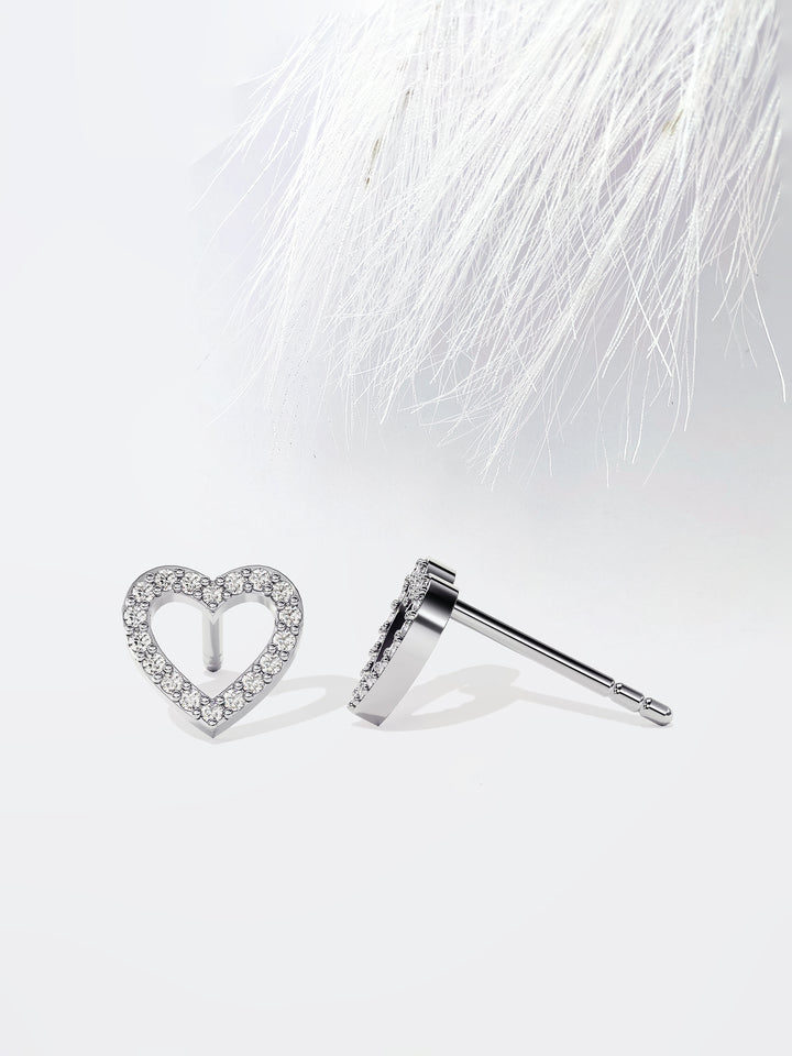 Round Cut Heart-Shaped Moissanite Stud Diamond Earrings For Women