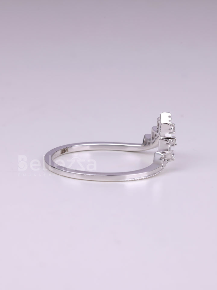 Round Cut Diamond Curved Moissanite Wedding Band