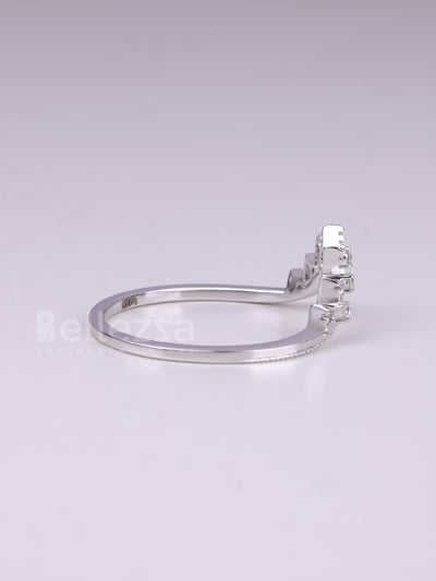 Round Cut Diamond Curved Moissanite Wedding Band