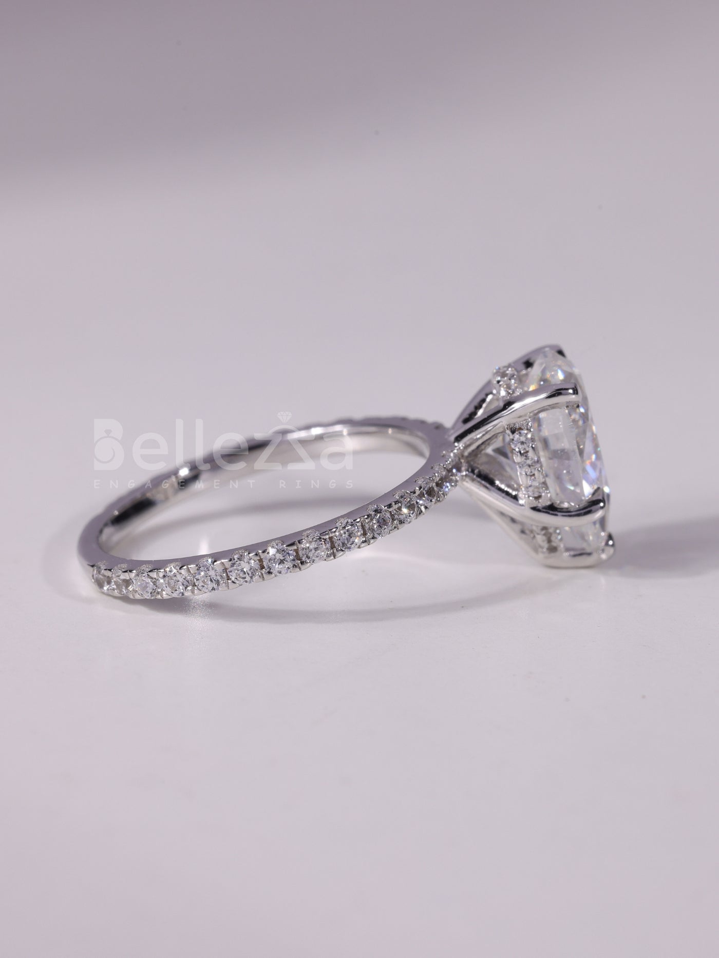 1.0CT-3.0CT Pear Cut Diamond Pave Setting Engagement Ring