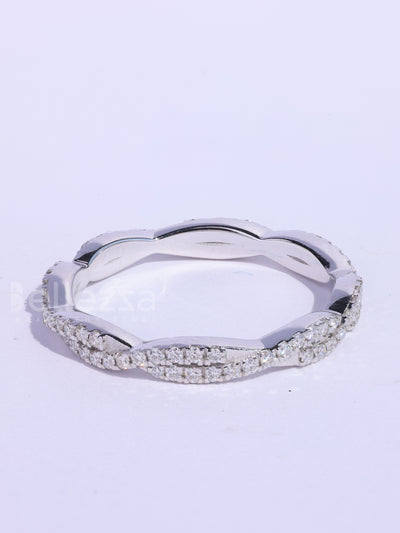 Round Cut Diamond Twisted Pave Setting Wedding Band