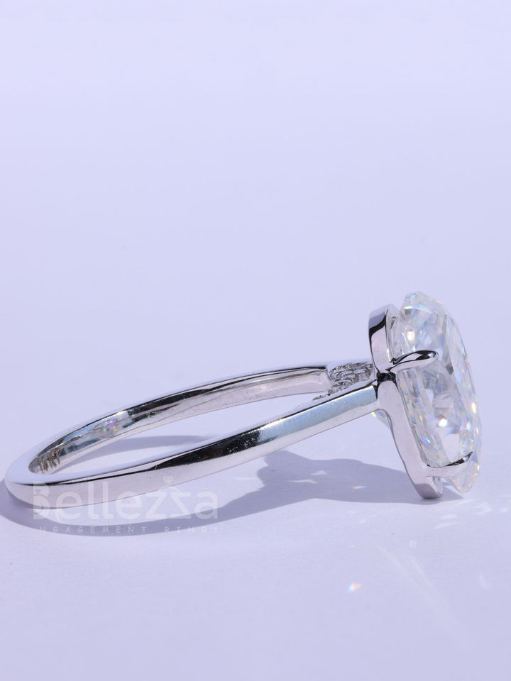 1.50CT Pear Cut Solitaire Moissanite Diamond Engagement Ring
