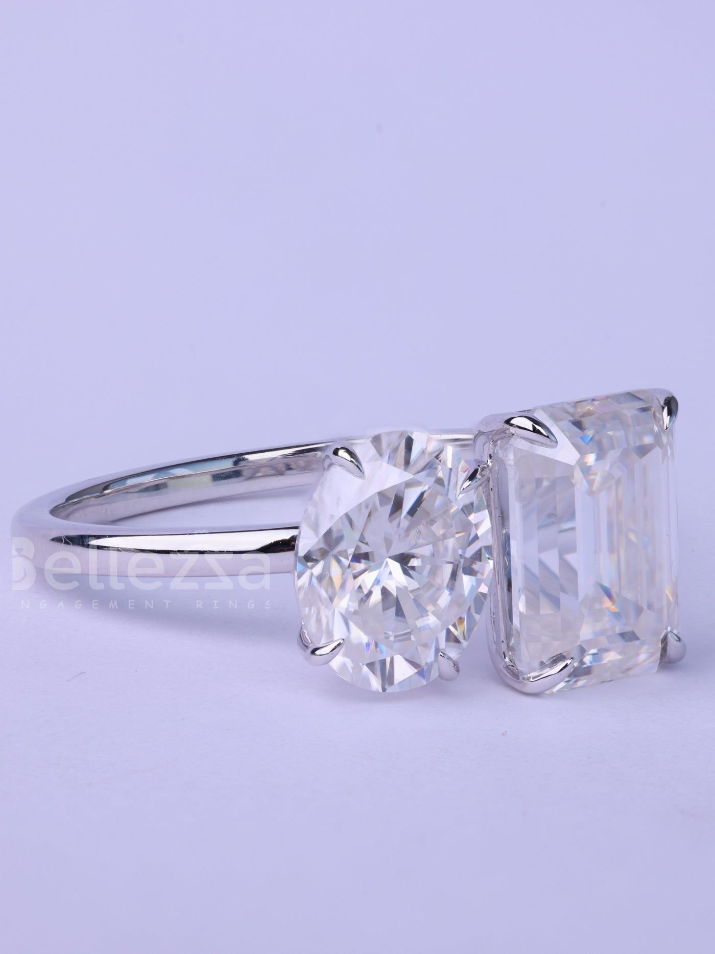 1.0CT Emerald & Oval Cut Classic Toi Et Moi Moissanite Engagment Ring