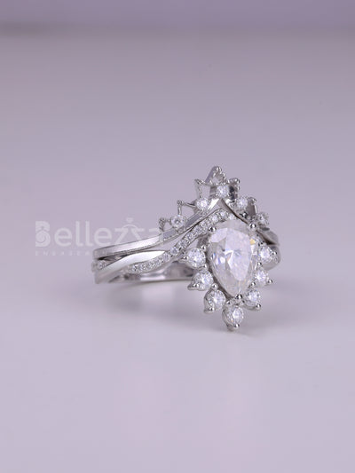 1.50CT Pear Cut Cluster Diamond Moissanite Bridal Ring Set