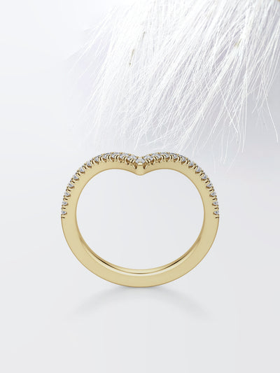 Round Cut Curved Diamond Wedding Band For Women