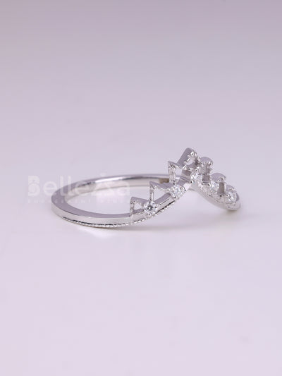 Round Cut Diamond Curved Moissanite Wedding Band