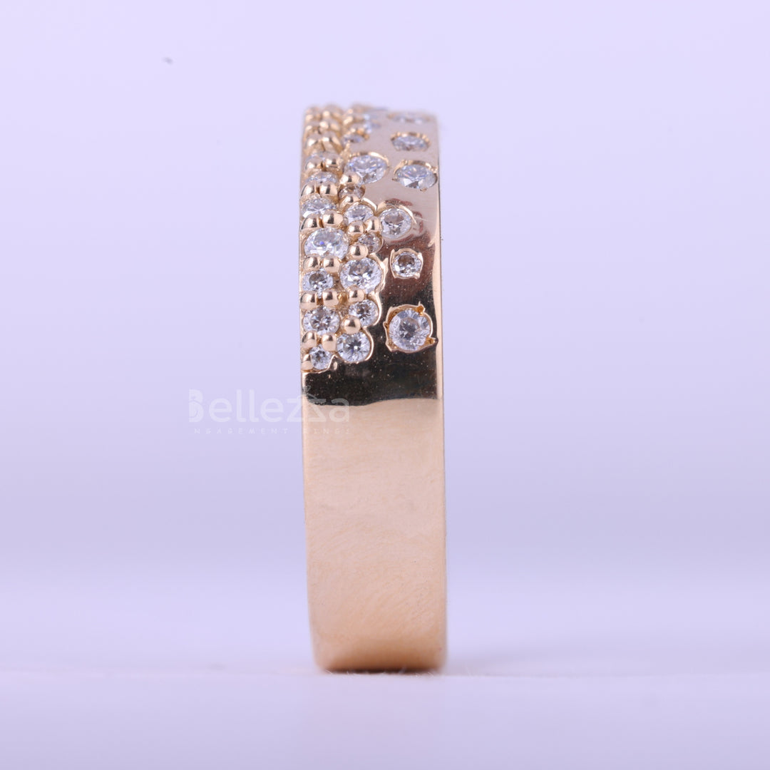 Round Cut Cluster Diamond Flush Set Moissanite Wedding Band