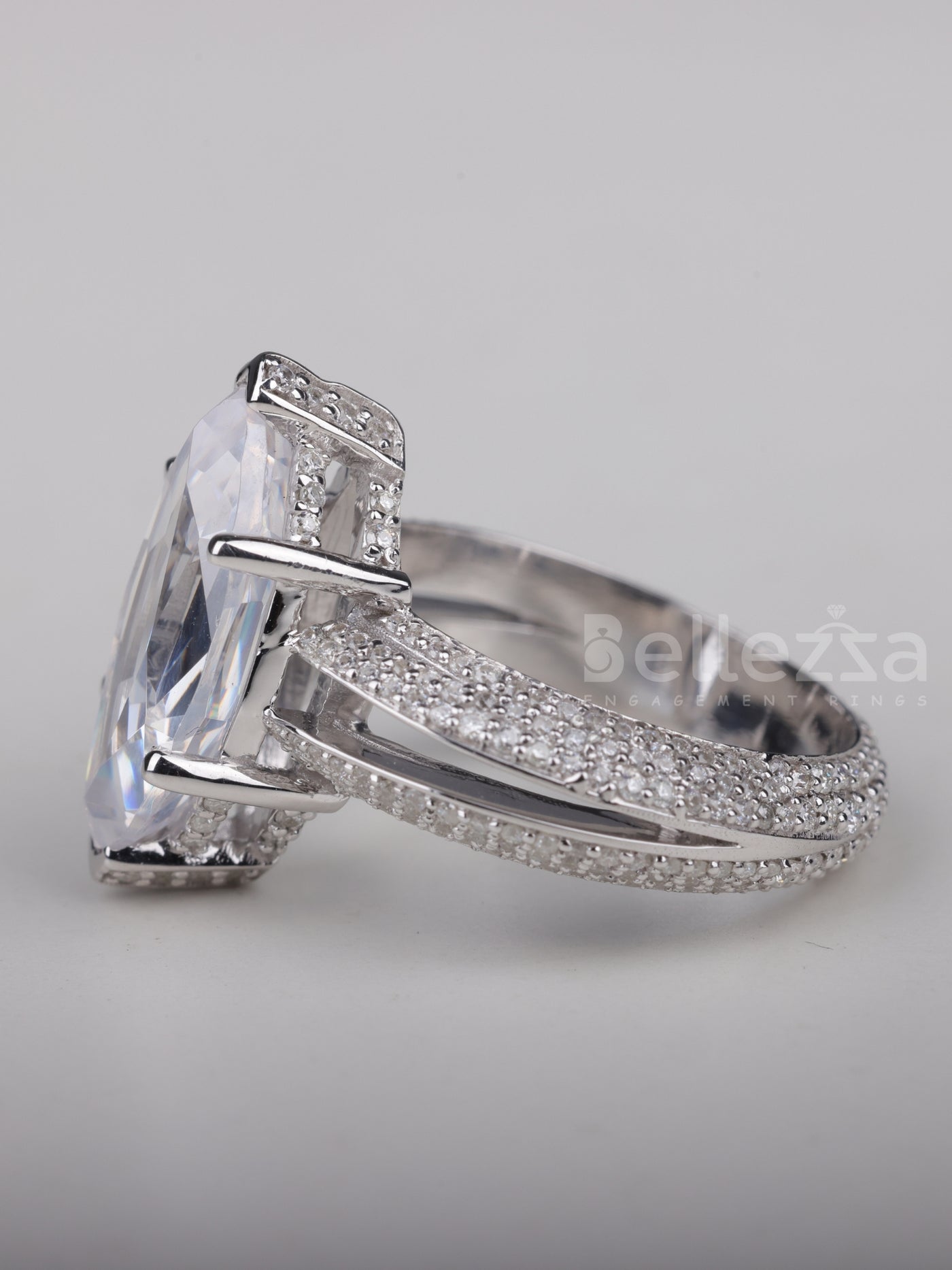 2.0CT Marquise Cut Cluster Diamond Moissanite Engagement Ring