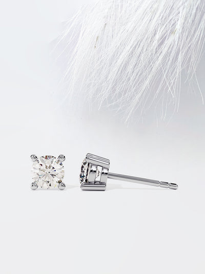 Round Cut Solitaire Moissanite Stud Diamond Earrings For Women