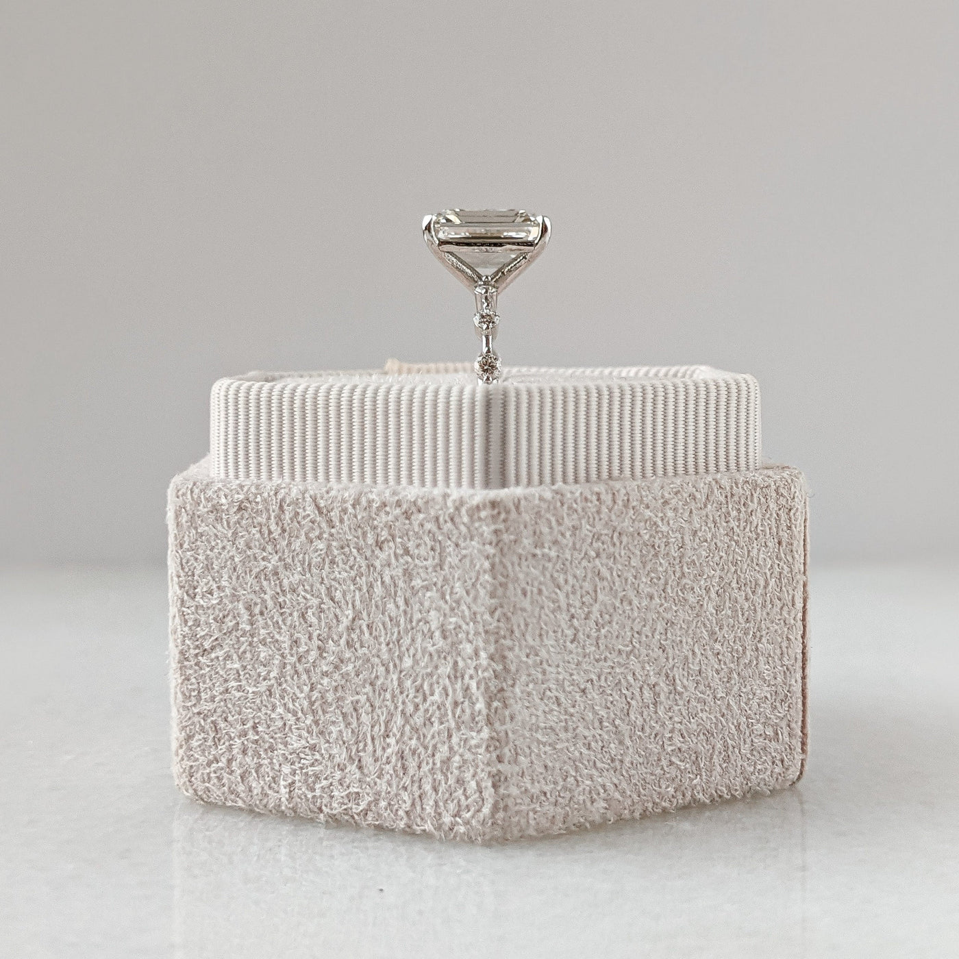 1.50-3.20 CT Emerald Diamond Dainty Style Engagement Ring