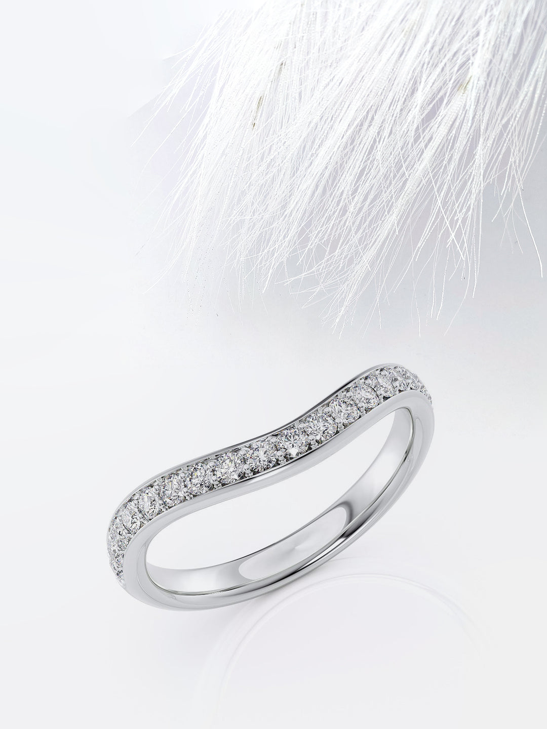 Round Cut Curved Moissanite Men's Diamond Wedding Band