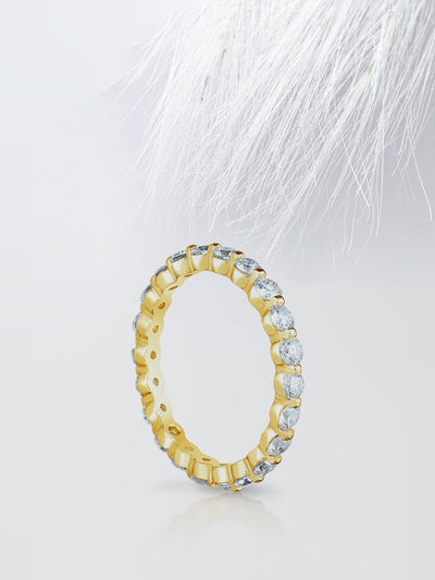 Round Cut Single Prong Diamond Wedding Band For Women